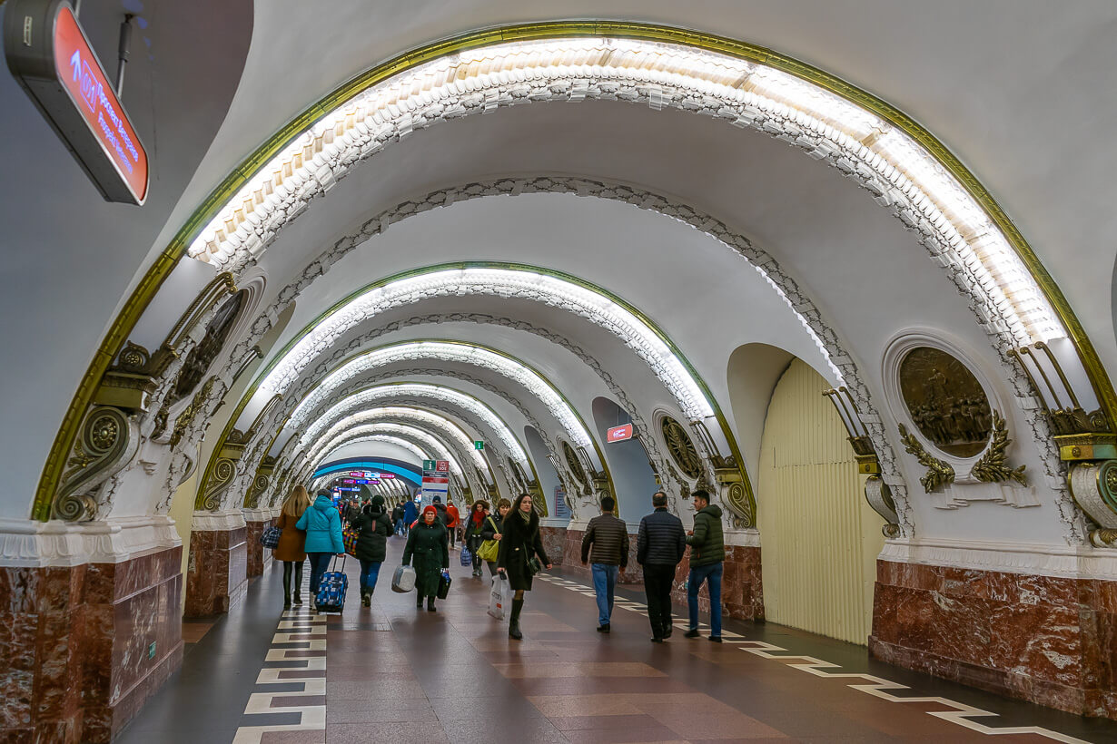 Ploshad Vosstanian metroasema